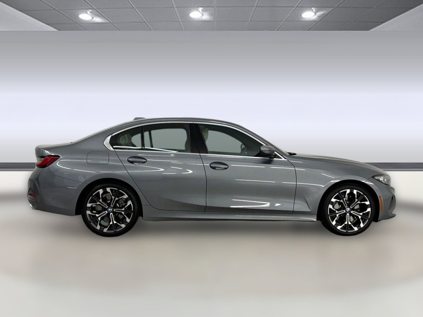 Used 2025 BMW 330i Sedan RWD image 8
