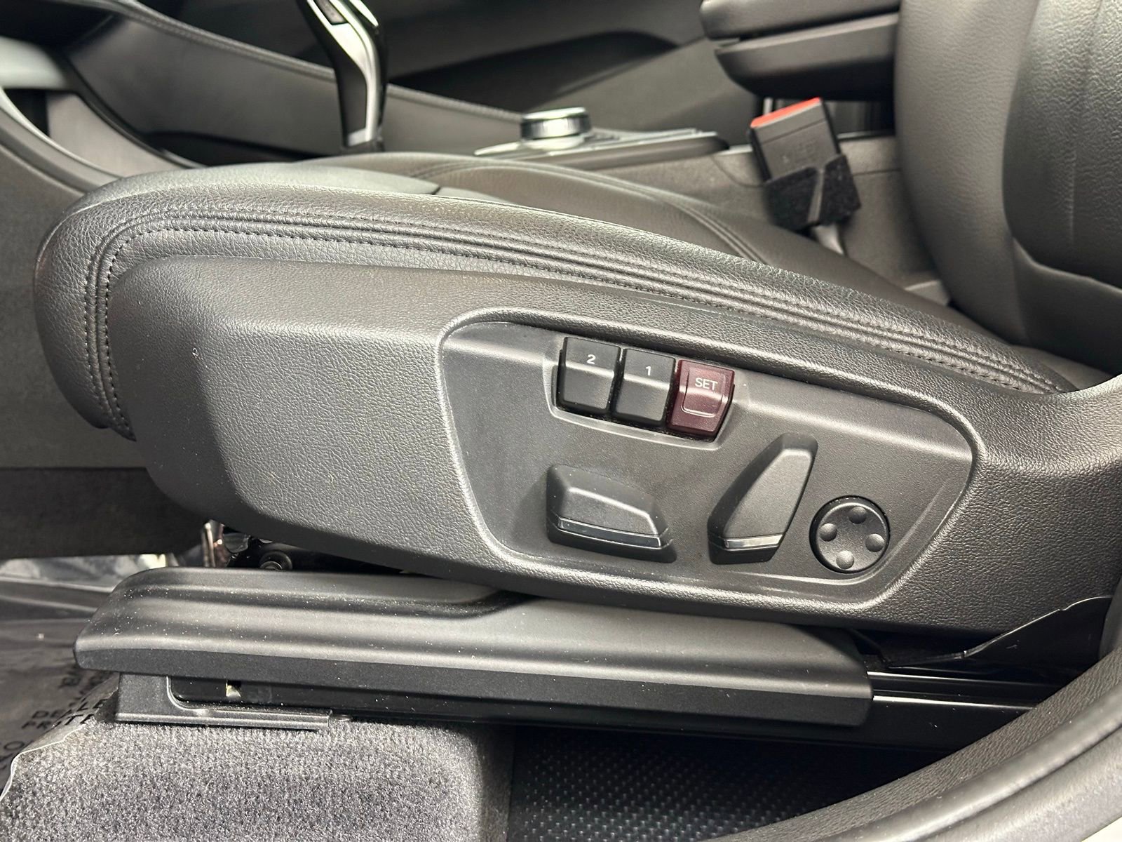 Used 2020 BMW X1 xDrive28i w/ Convenience Package AWD/4WD image 7