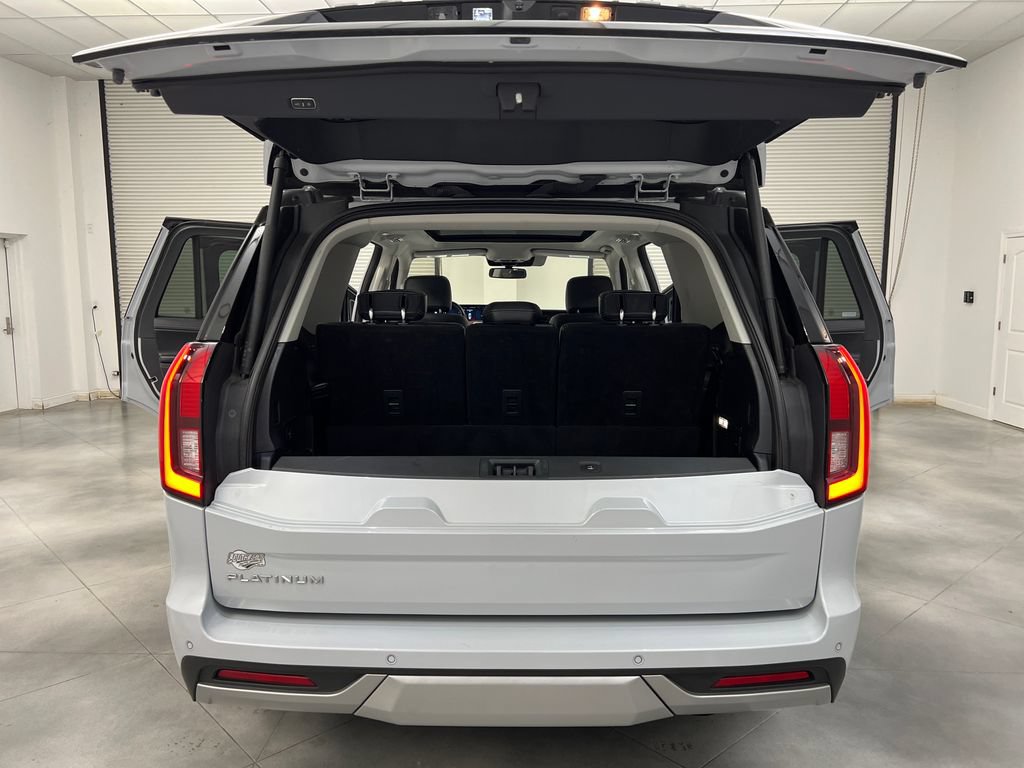 Used 2025 Ford Expedition Platinum AWD/4WD image 46
