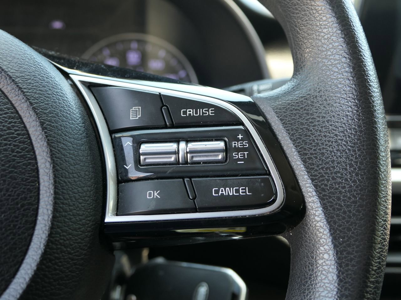 Used 2021 Kia Forte LXS FWD image 13