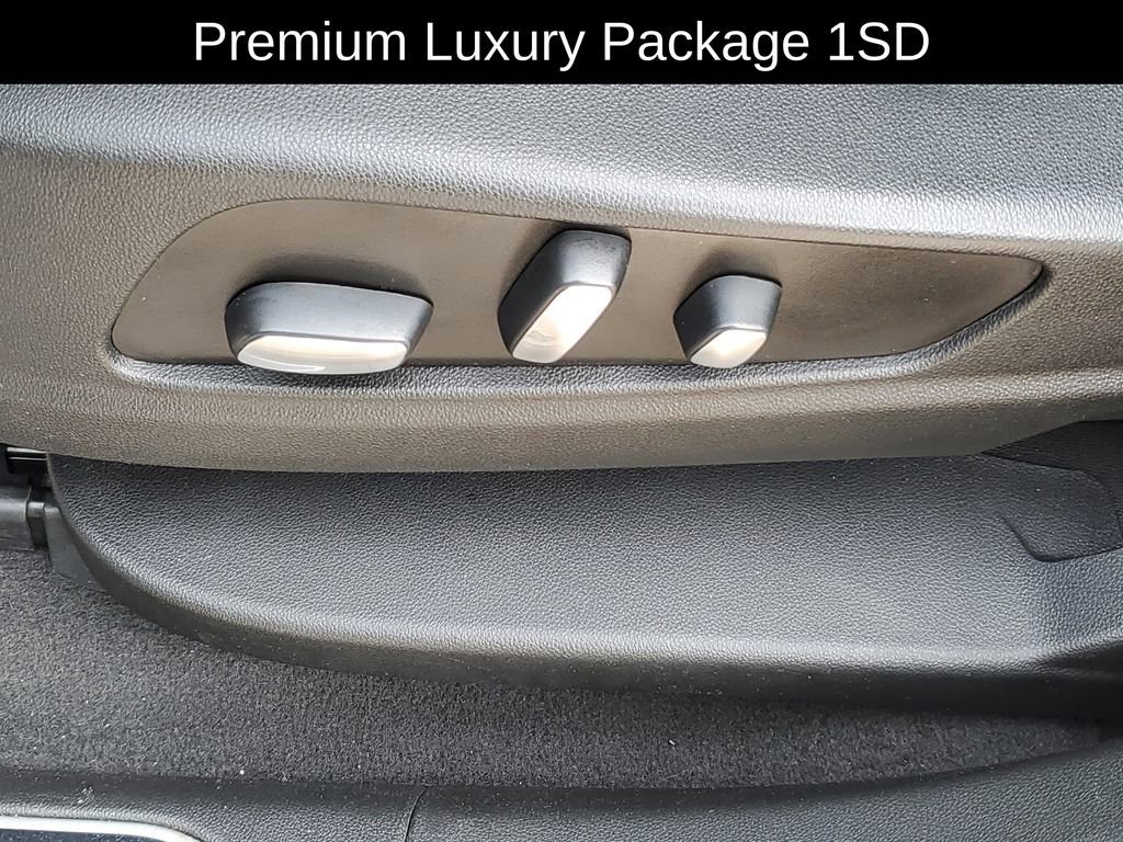 Used 2020 Cadillac XT5 Premium Luxury w/ Platinum Package AWD/4WD image 8