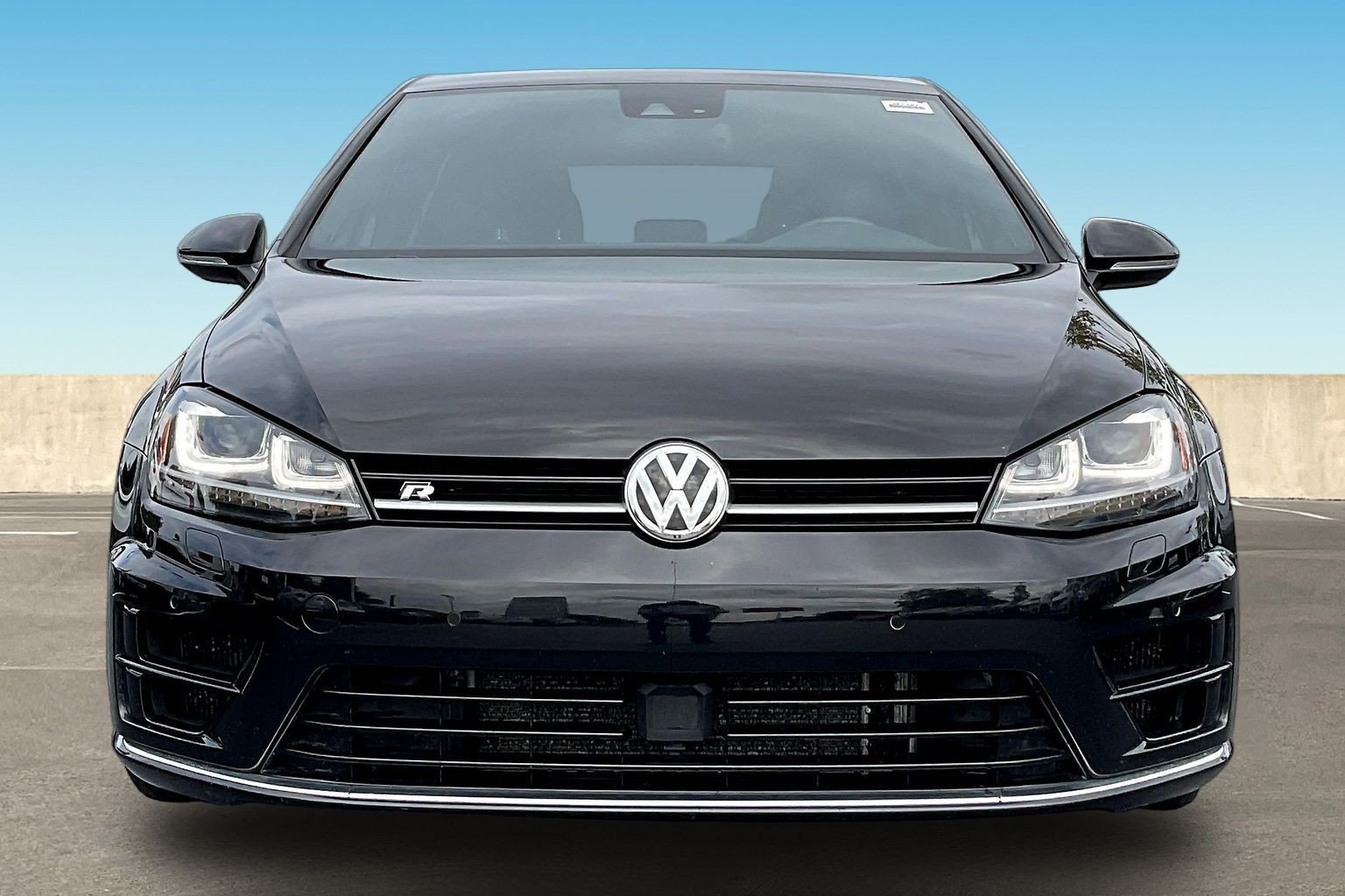 Used 2016 Volkswagen Golf R 4-Door AWD/4WD image 2
