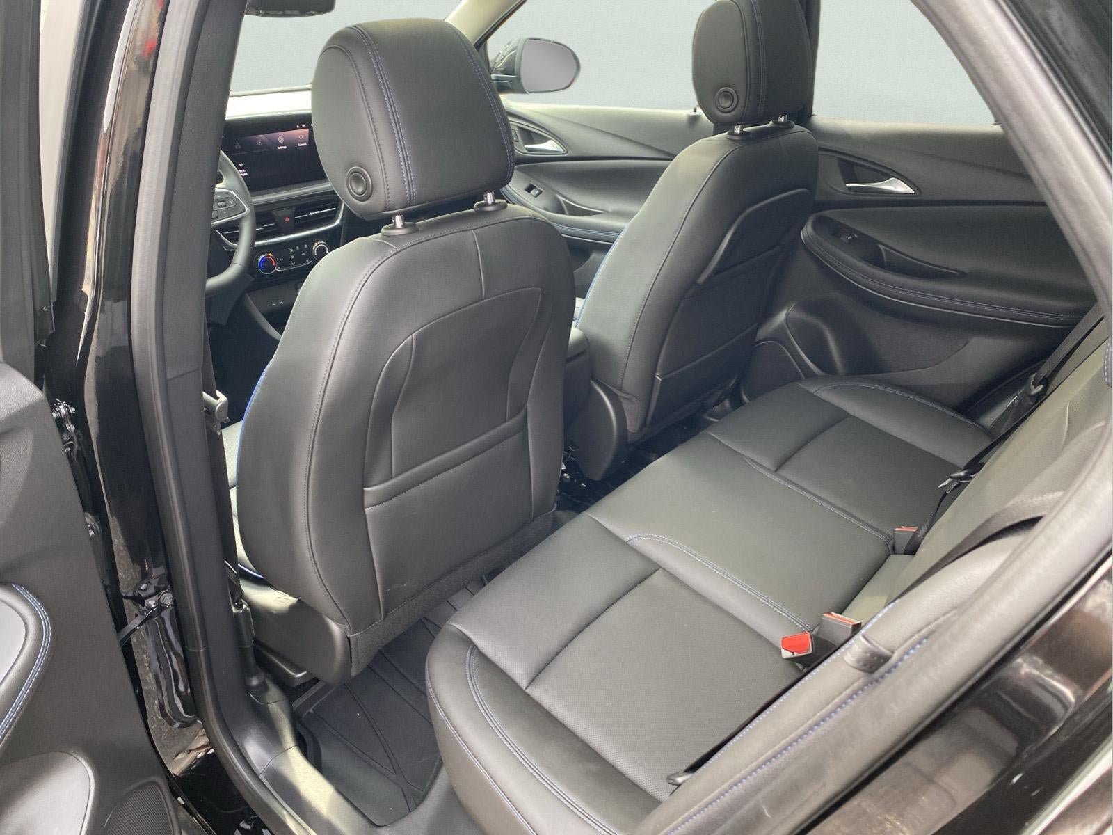 Certified 2026 Buick Encore GX Sport Touring w/ Advanced Technology Package AWD/4WD image 27
