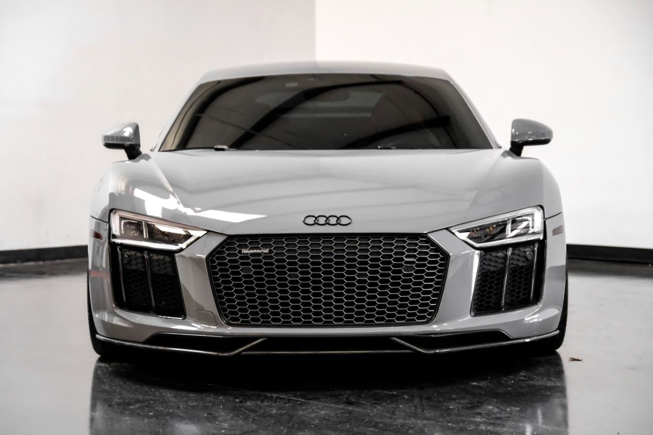 Used 2017 Audi R8 V10 image 5