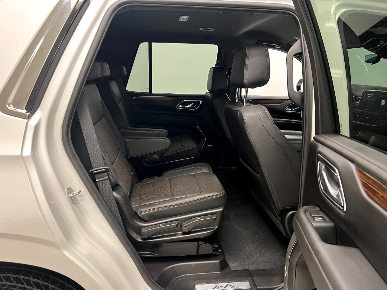 Used 2024 Chevrolet Tahoe High Country image 22
