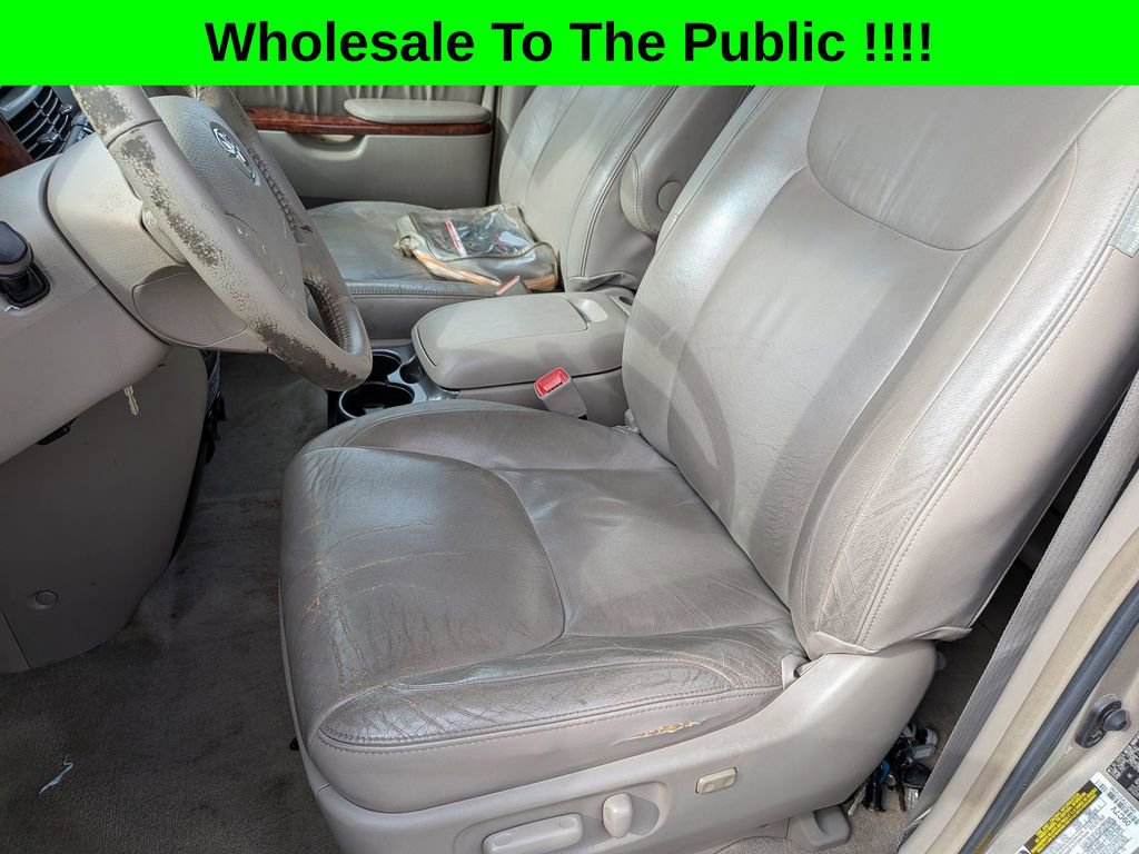 Used 2005 Toyota Sienna XLE image 25
