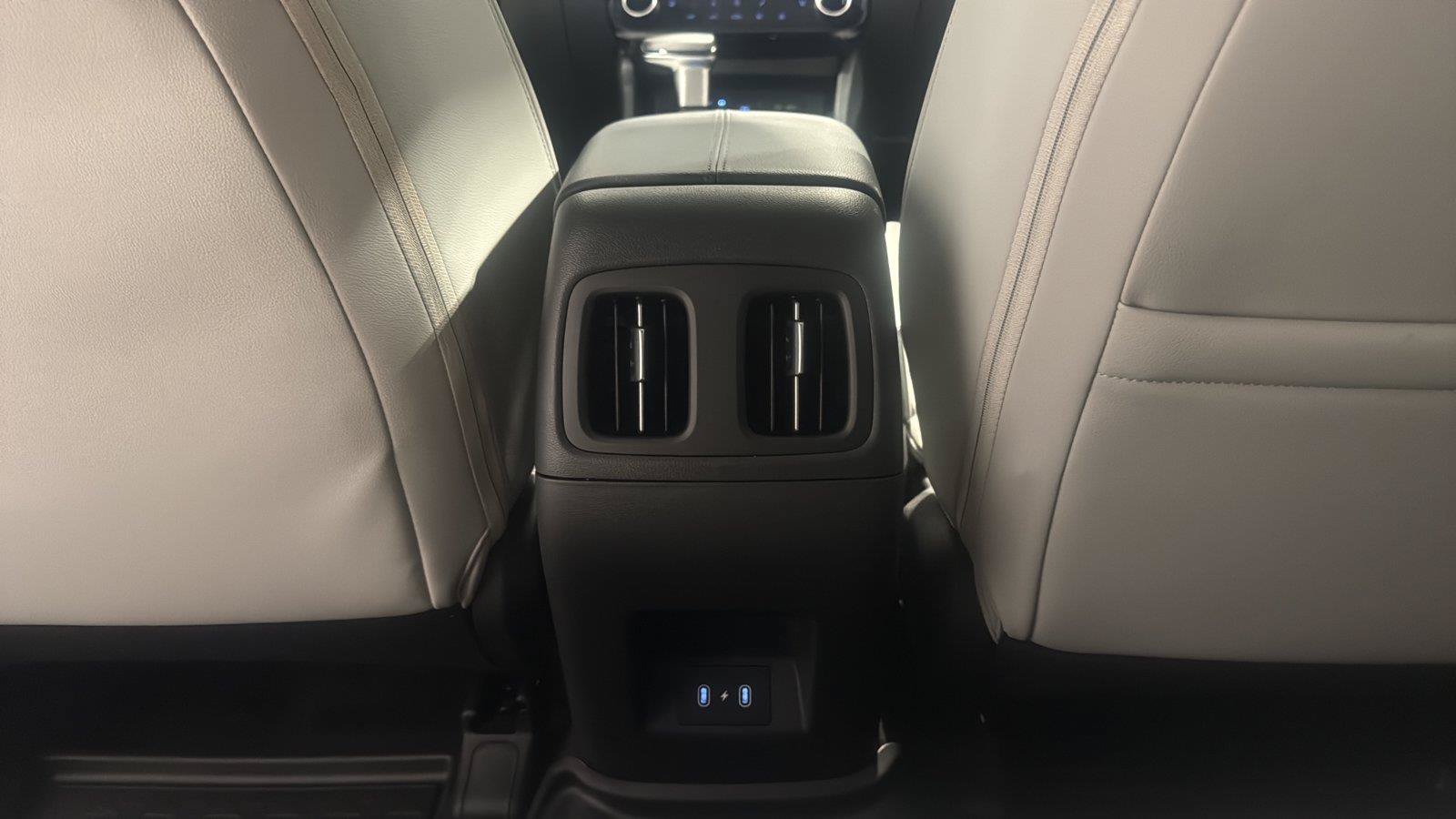 Used 2025 Hyundai Santa Cruz SEL AWD/4WD image 27