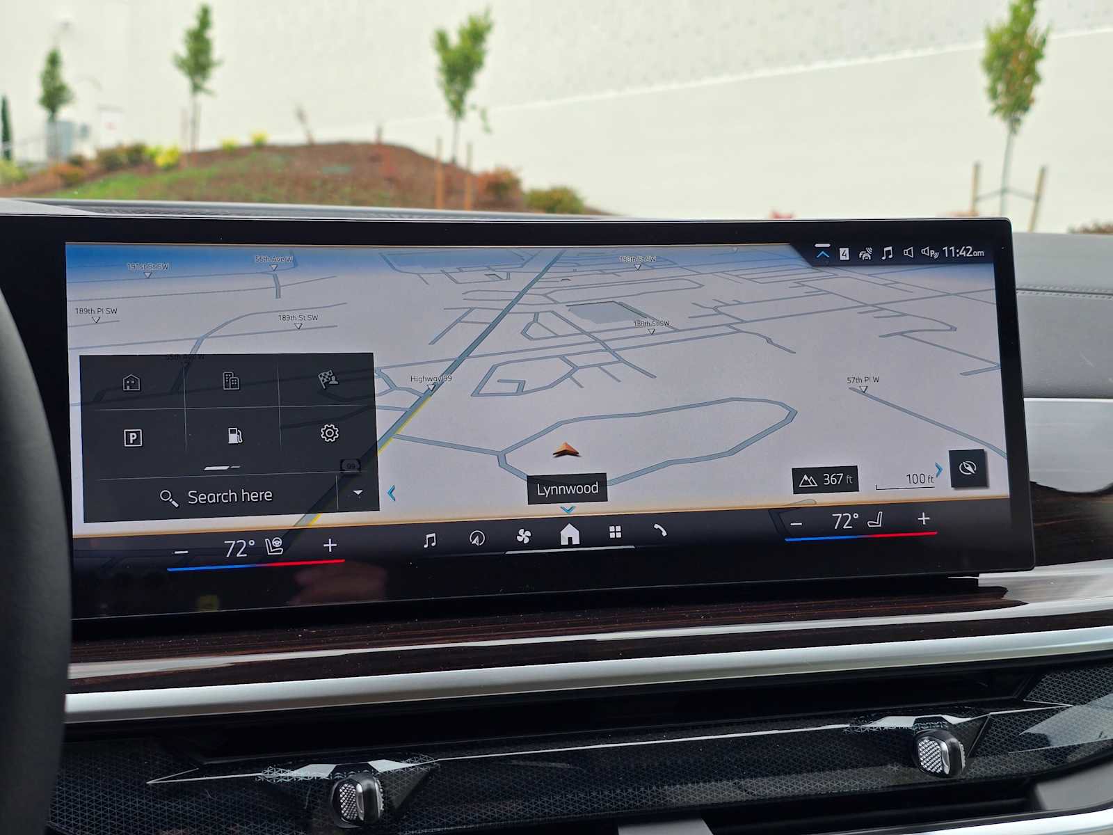 New 2026 BMW X7 xDrive40i w/ Executive Package image 25