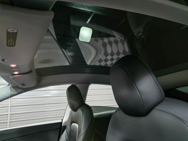 Used 2021 Tesla Model Y Performance image 14