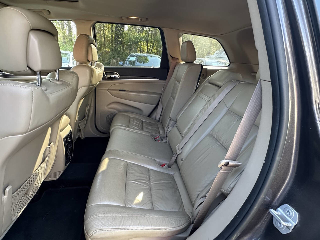 Used 2015 Jeep Grand Cherokee Limited RWD image 13