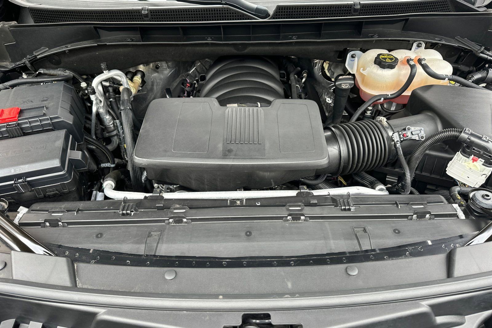 Used 2024 Cadillac Escalade ESV Premium Luxury w/ Performance Package image 26