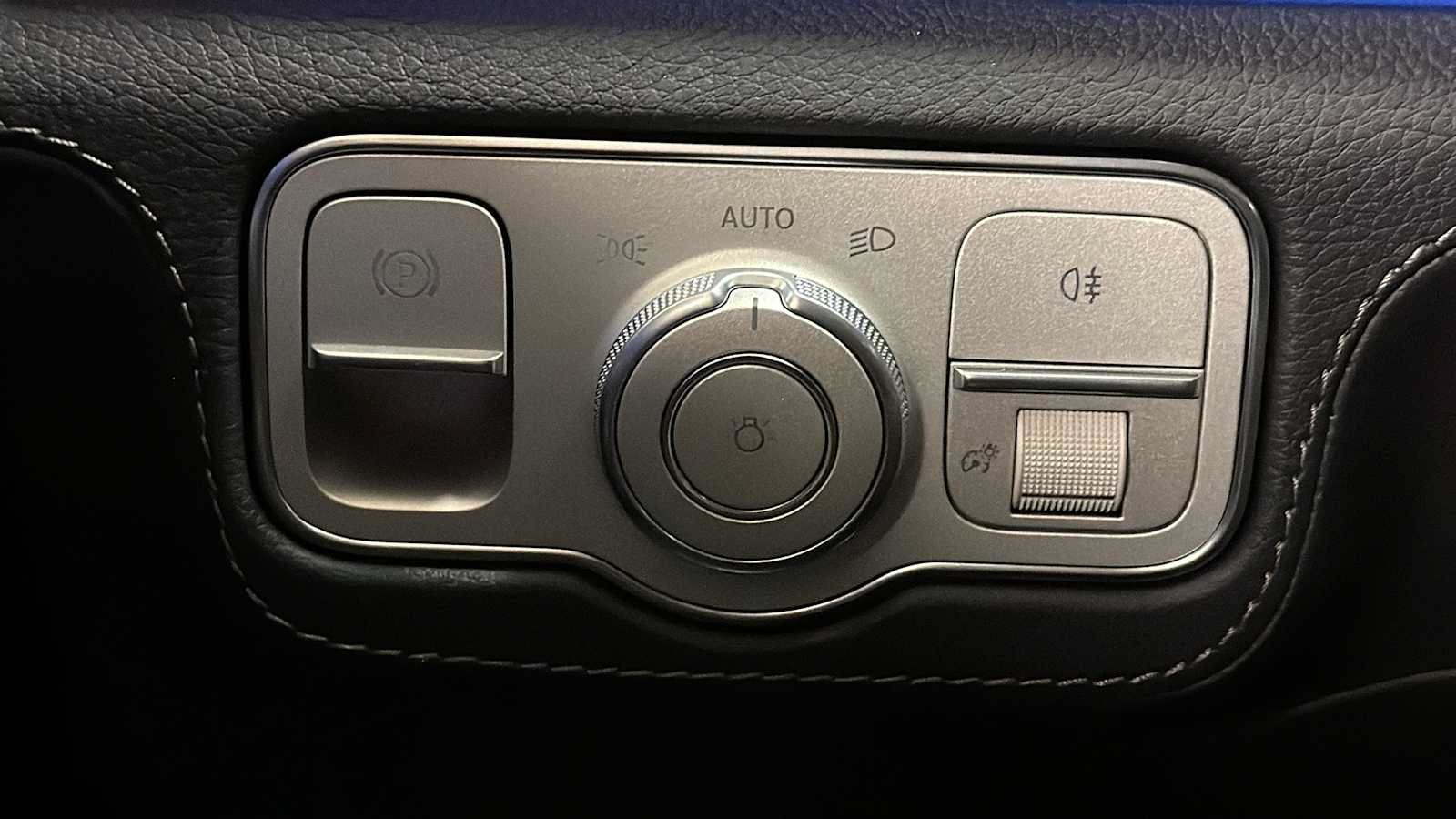 New 2026 Mercedes-Benz GLS 450 4MATIC image 17