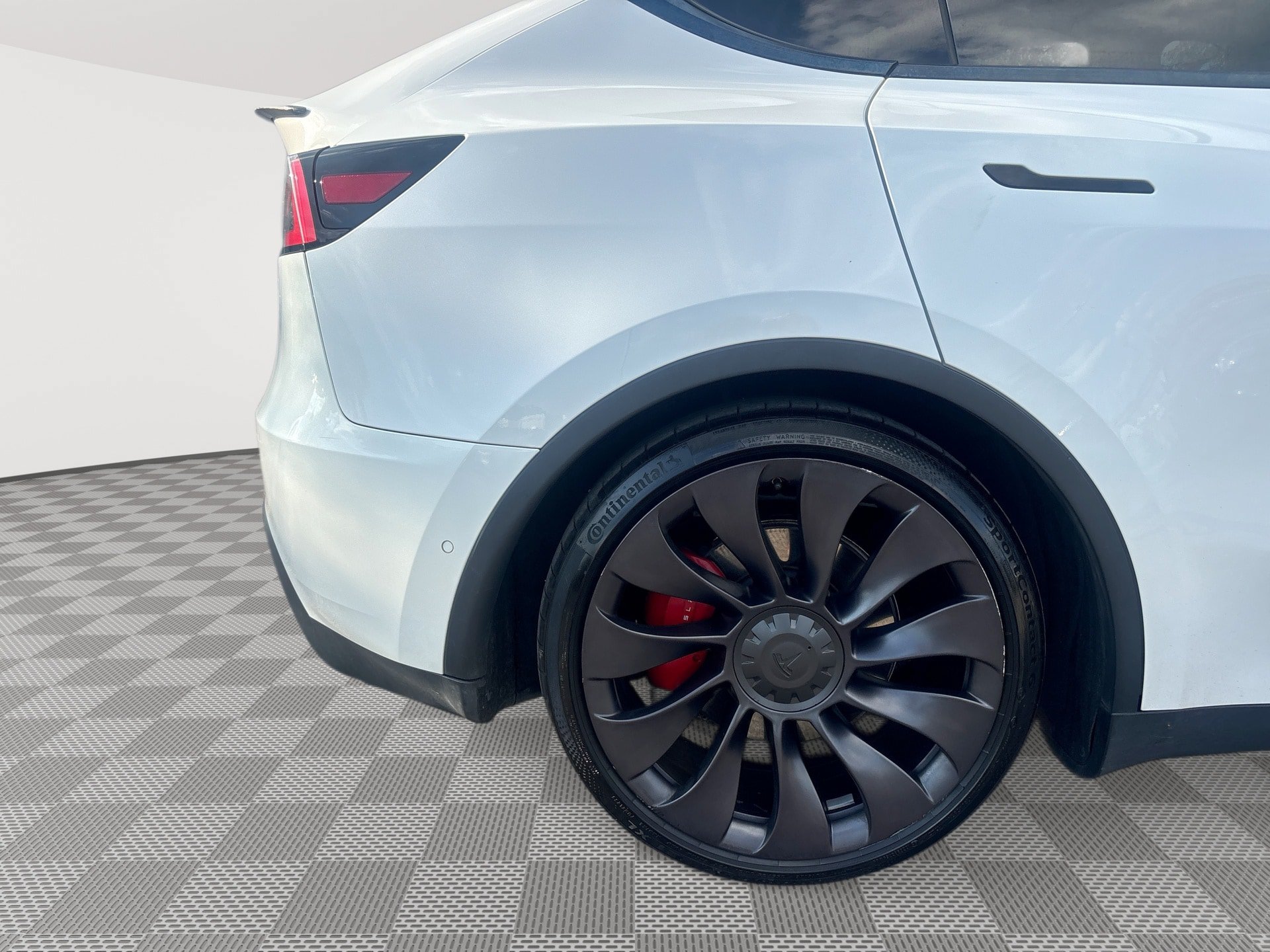 Used 2022 Tesla Model Y Performance AWD/4WD image 30