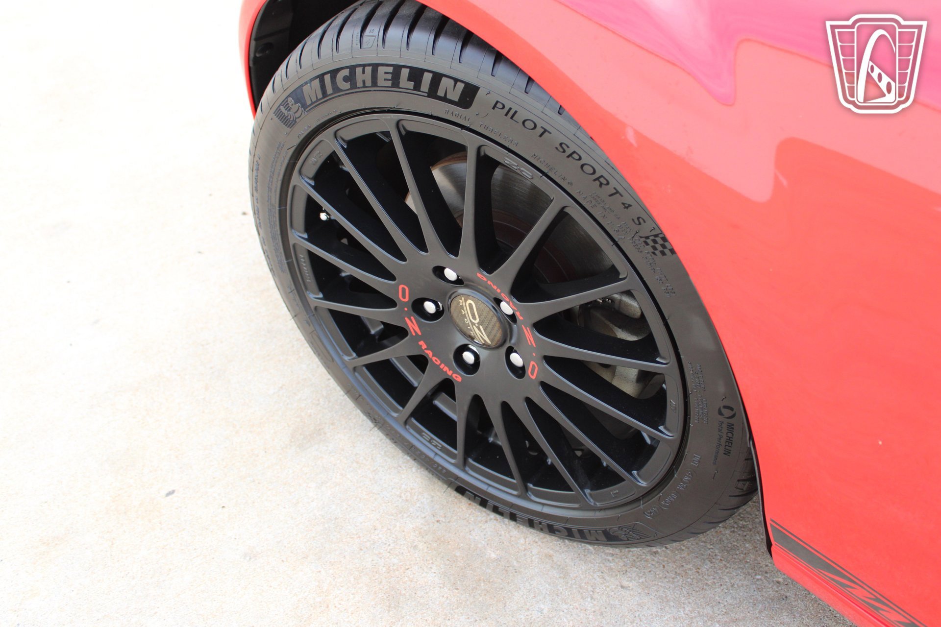 Used 2006 MAZDA MX-5 Miata Sport image 34