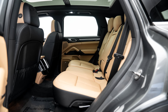 Used 2014 Porsche Cayenne Diesel Platinum Edition AWD/4WD image 8