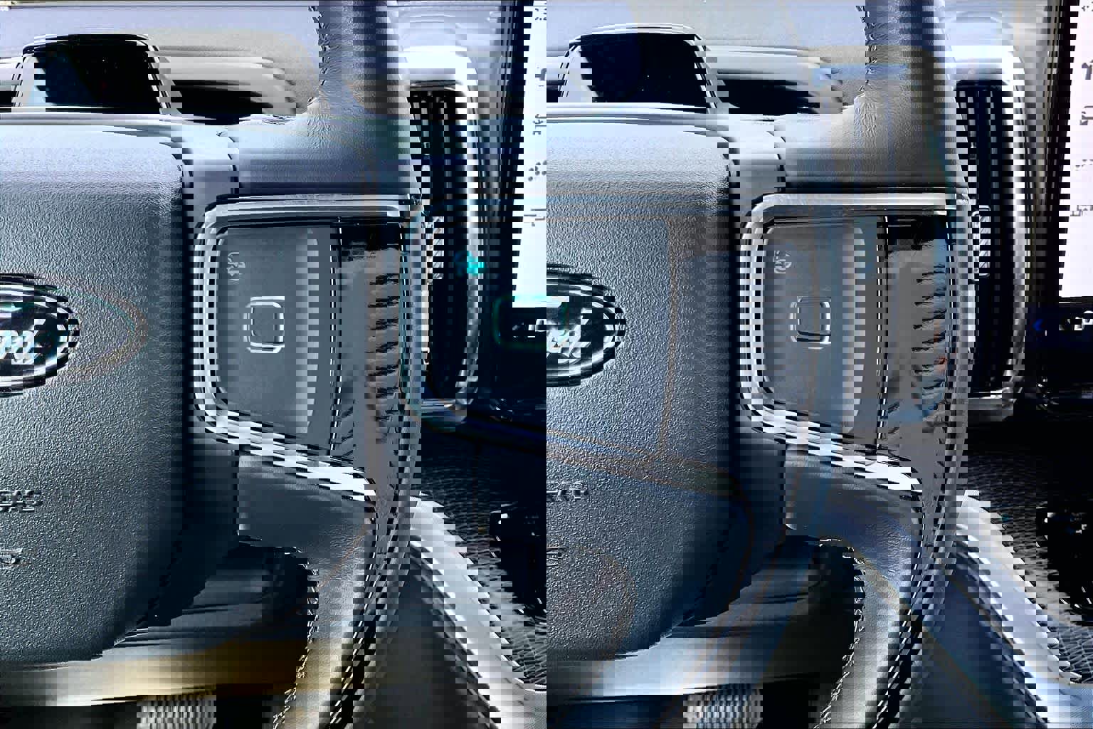 Certified 2025 Ford Expedition Platinum w/ Stealth Appearance Package image 25