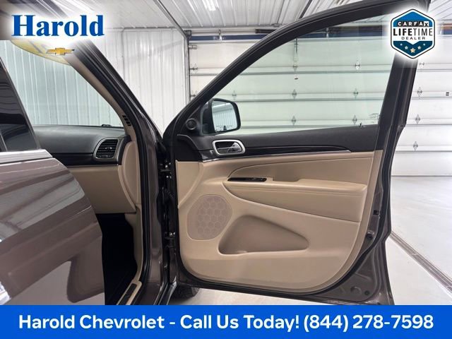 Used 2021 Jeep Grand Cherokee Limited w/ Trailer Tow Group IV image 10