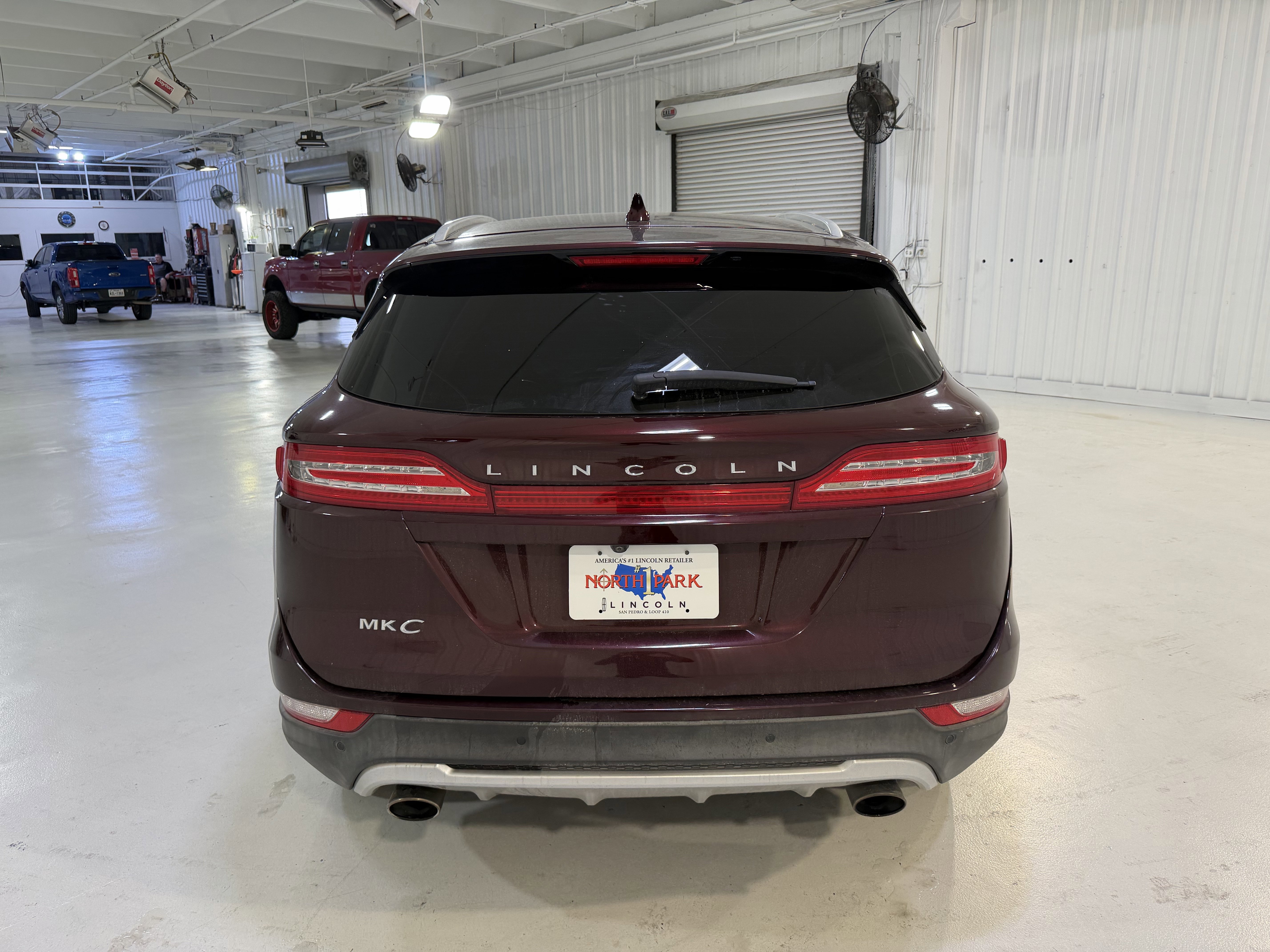Used 2018 Lincoln MKC Select w/ Select Plus Package FWD image 4