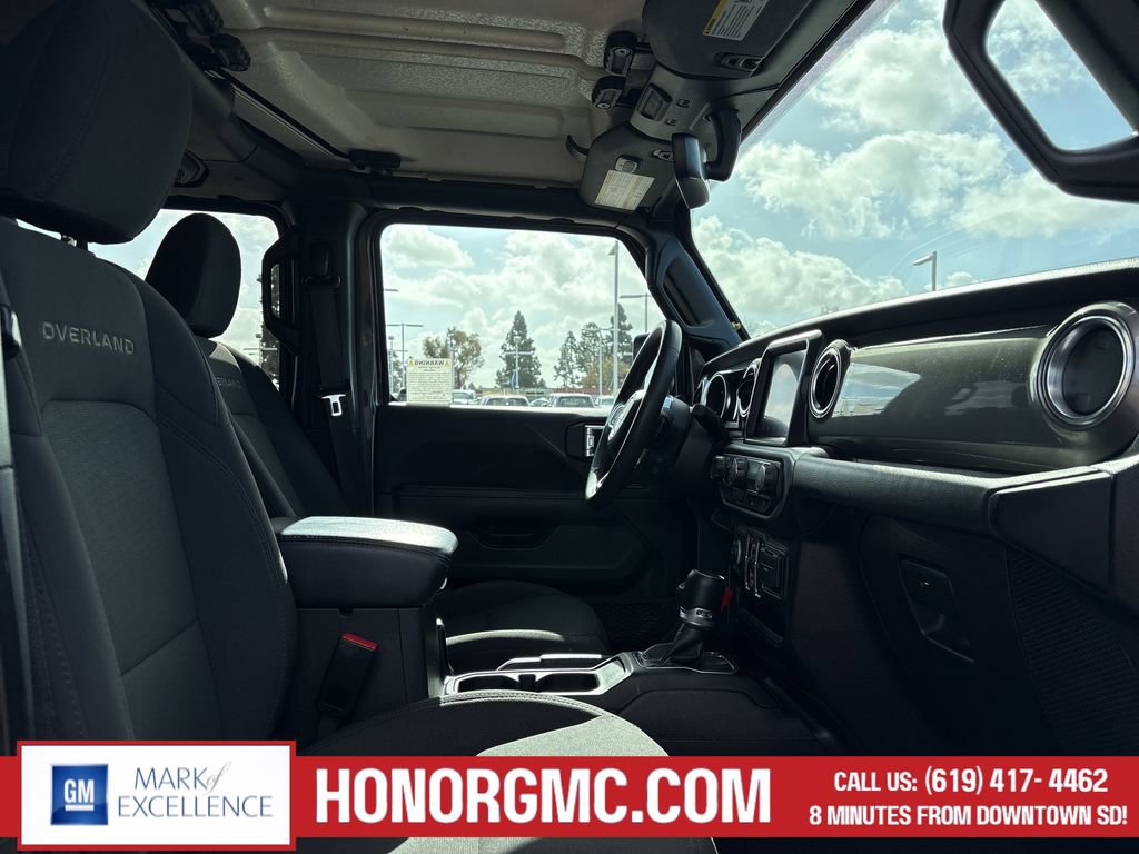 Used 2023 Jeep Gladiator Overland image 20