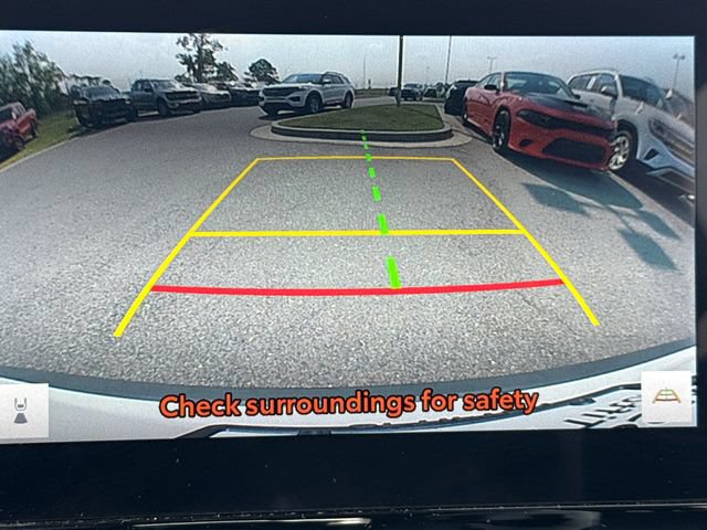 Used 2023 Toyota Corolla Cross XLE w/ Convenience Package FWD image 30