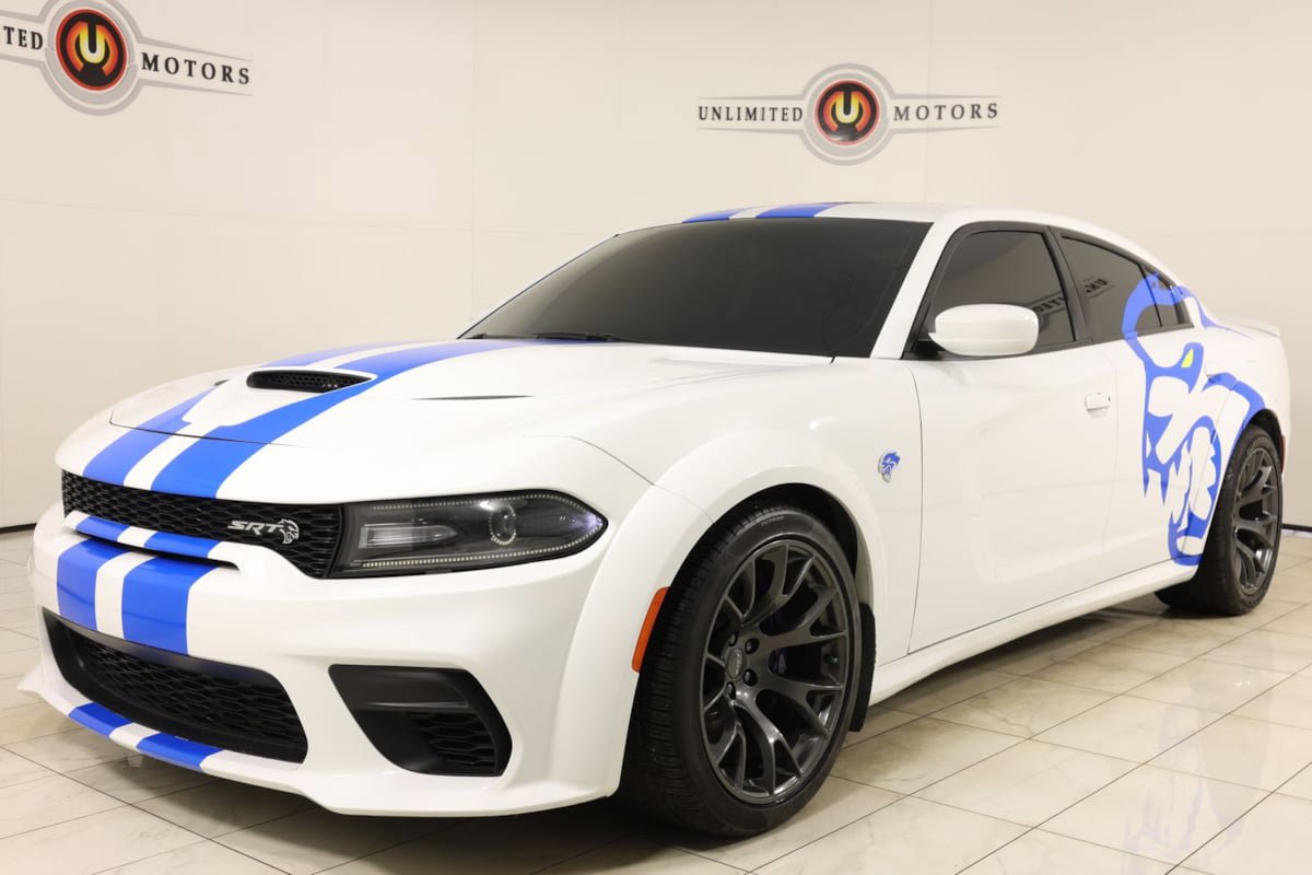 Used 2020 Dodge Charger SRT Hellcat w/ Harman/Kardon Audio Group image 5