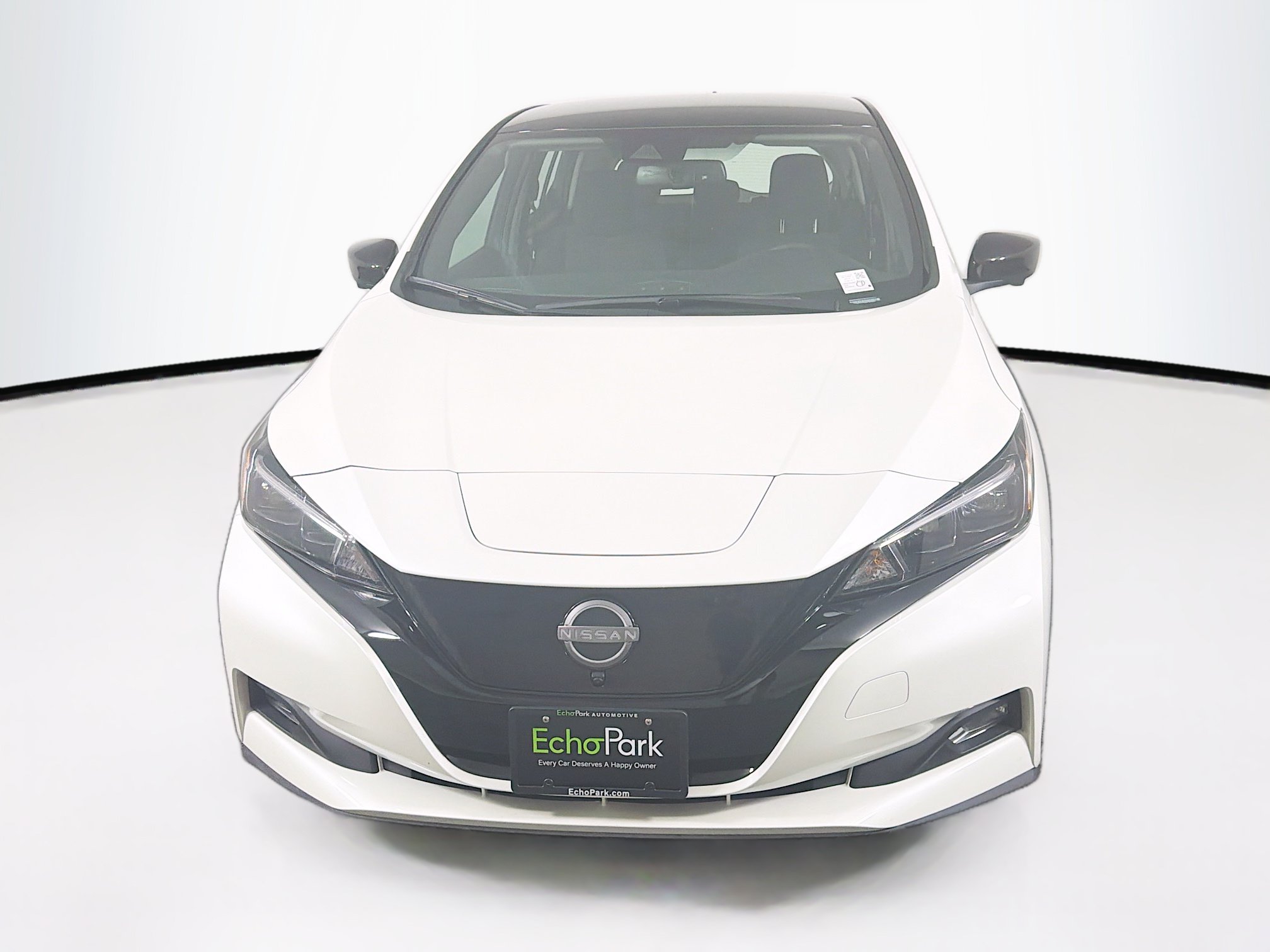 Used 2024 Nissan Leaf SV Plus FWD image 2