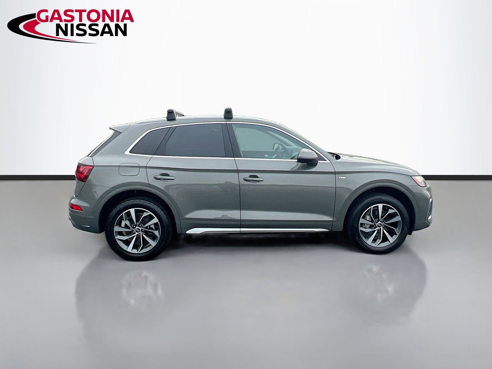 Used 2023 Audi Q5 2.0T Premium w/ Convenience Package image 10