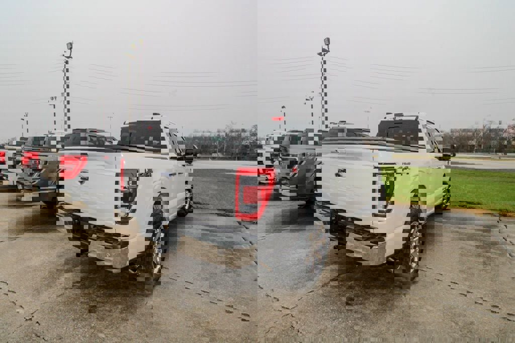 Used 2023 Ford F150 Lariat w/ Equipment Group 502A High image 3