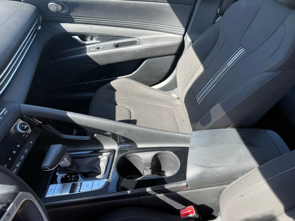 Used 2023 Hyundai Elantra SEL w/ Convenience Package FWD image 26