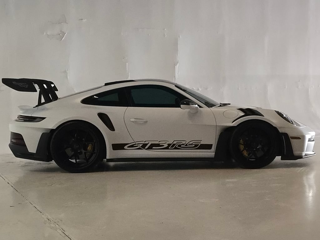 Certified 2025 Porsche 911 GT3 RS RWD image 9