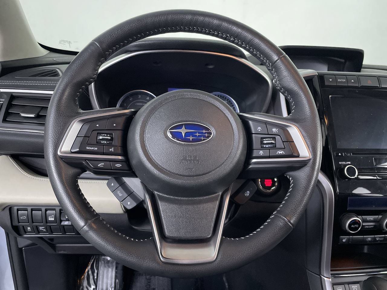 Used 2019 Subaru Ascent Limited AWD/4WD image 13
