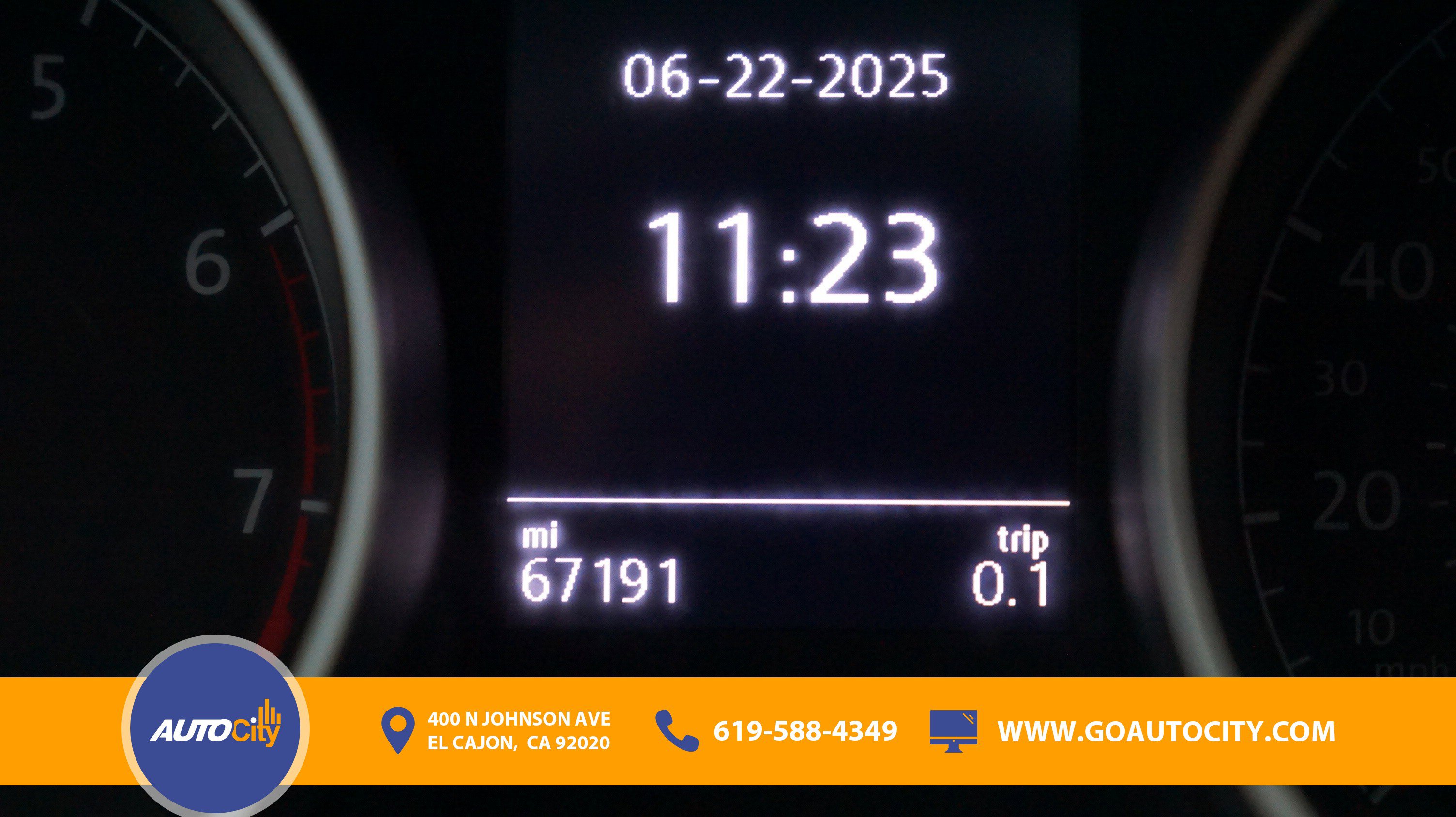 Used 2017 Volkswagen Golf S AWD/4WD image 3