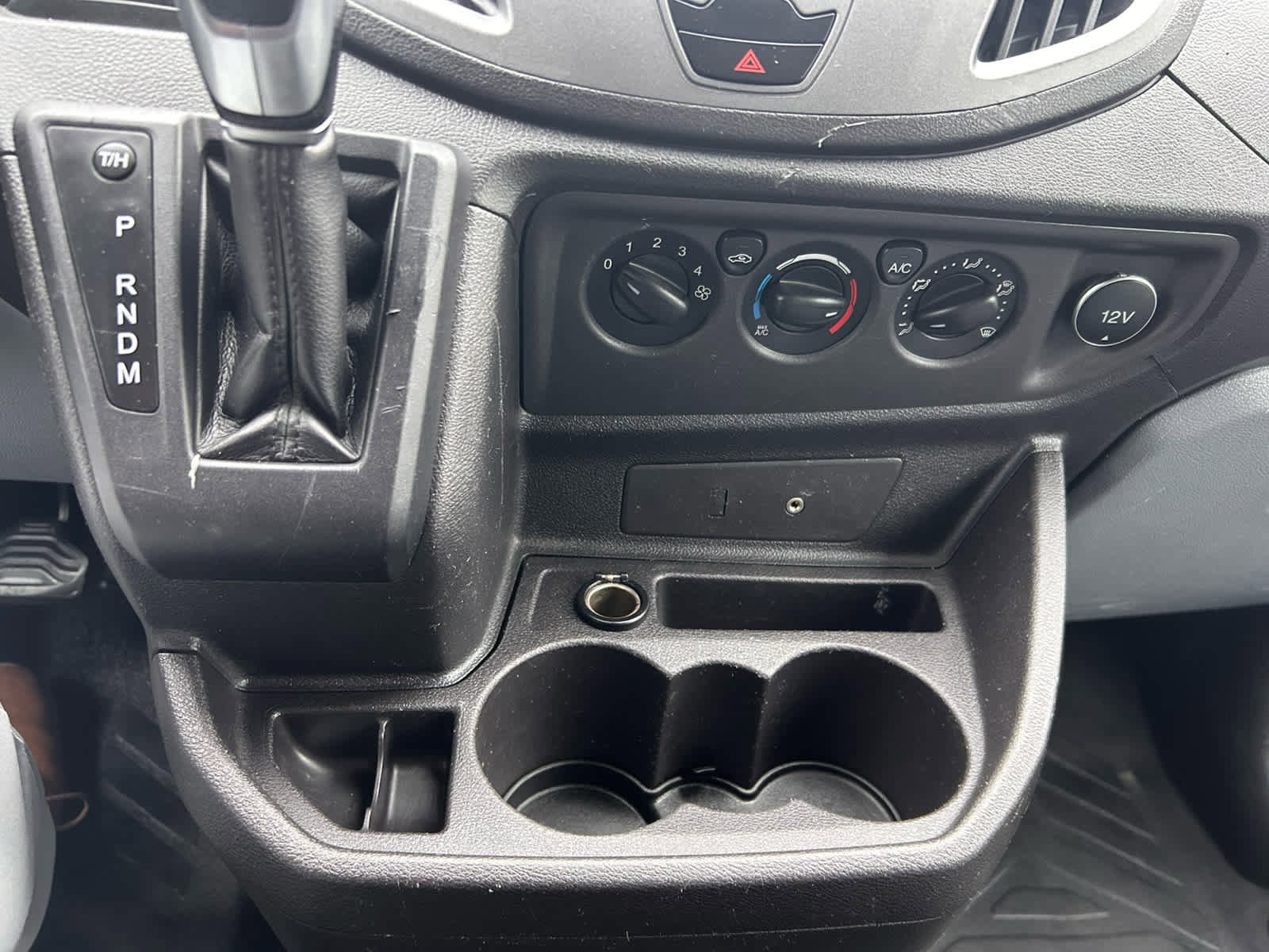 Used 2015 Ford Transit 250 130 Low Roof image 18