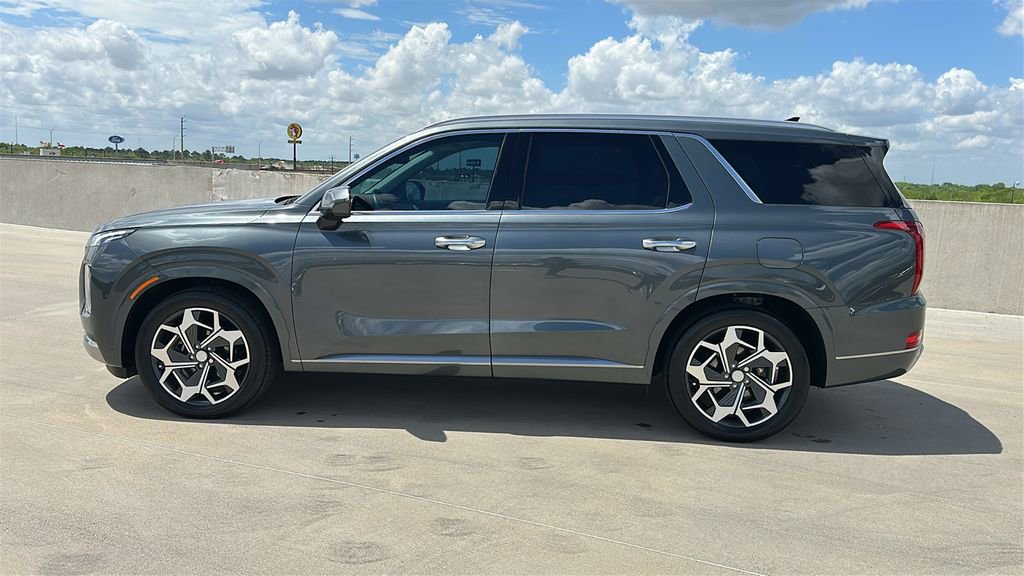 Used 2022 Hyundai Palisade Calligraphy w/ Cargo Package image 10