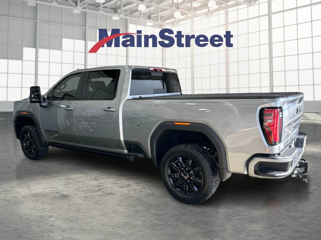 Used 2024 GMC Sierra 2500 AT4 w/ AT4 Premium Plus Package AWD/4WD image 3