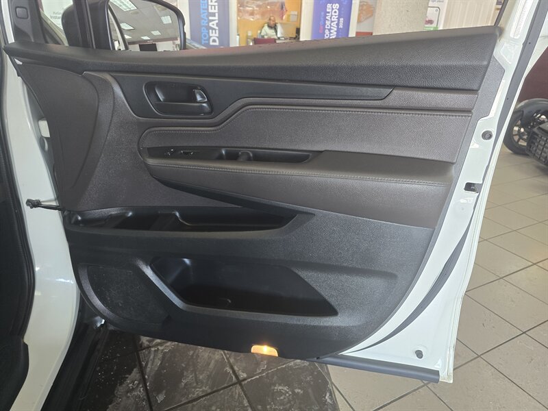 Used 2018 Honda Odyssey EX-L image 13