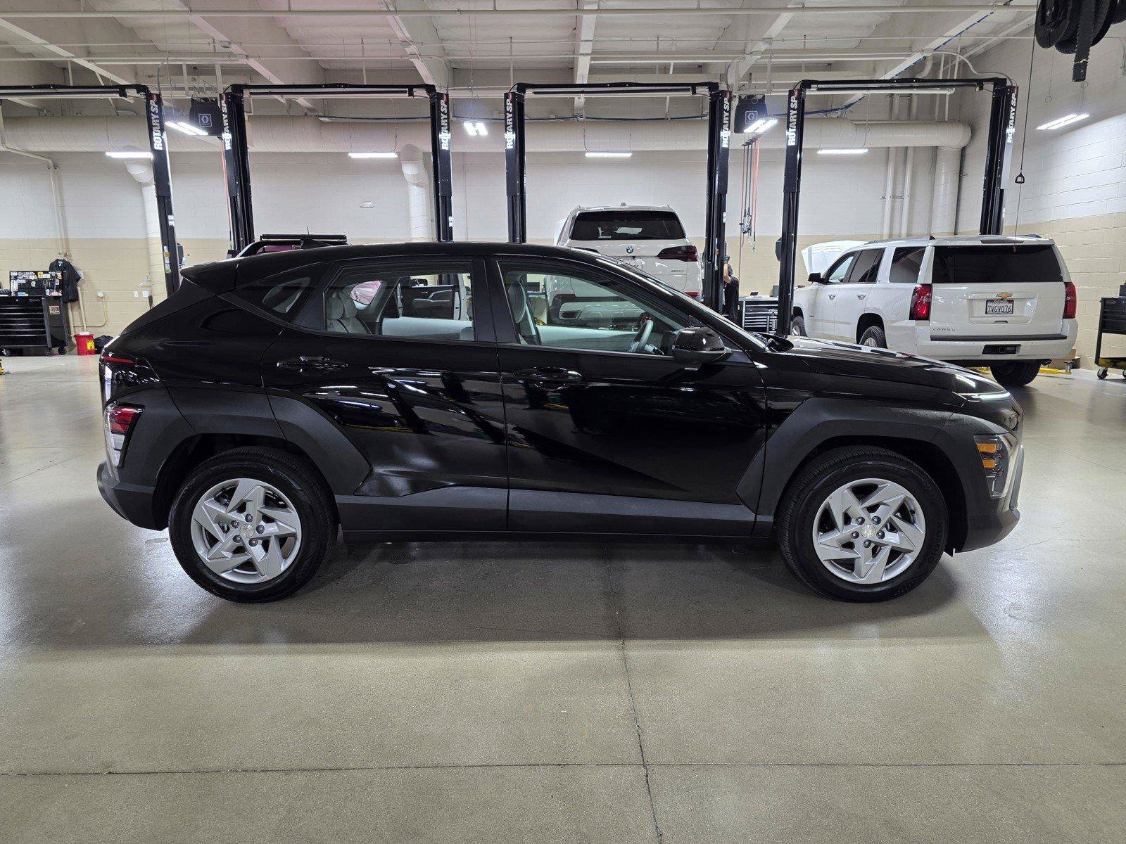 Used 2026 Hyundai Kona SE FWD image 8