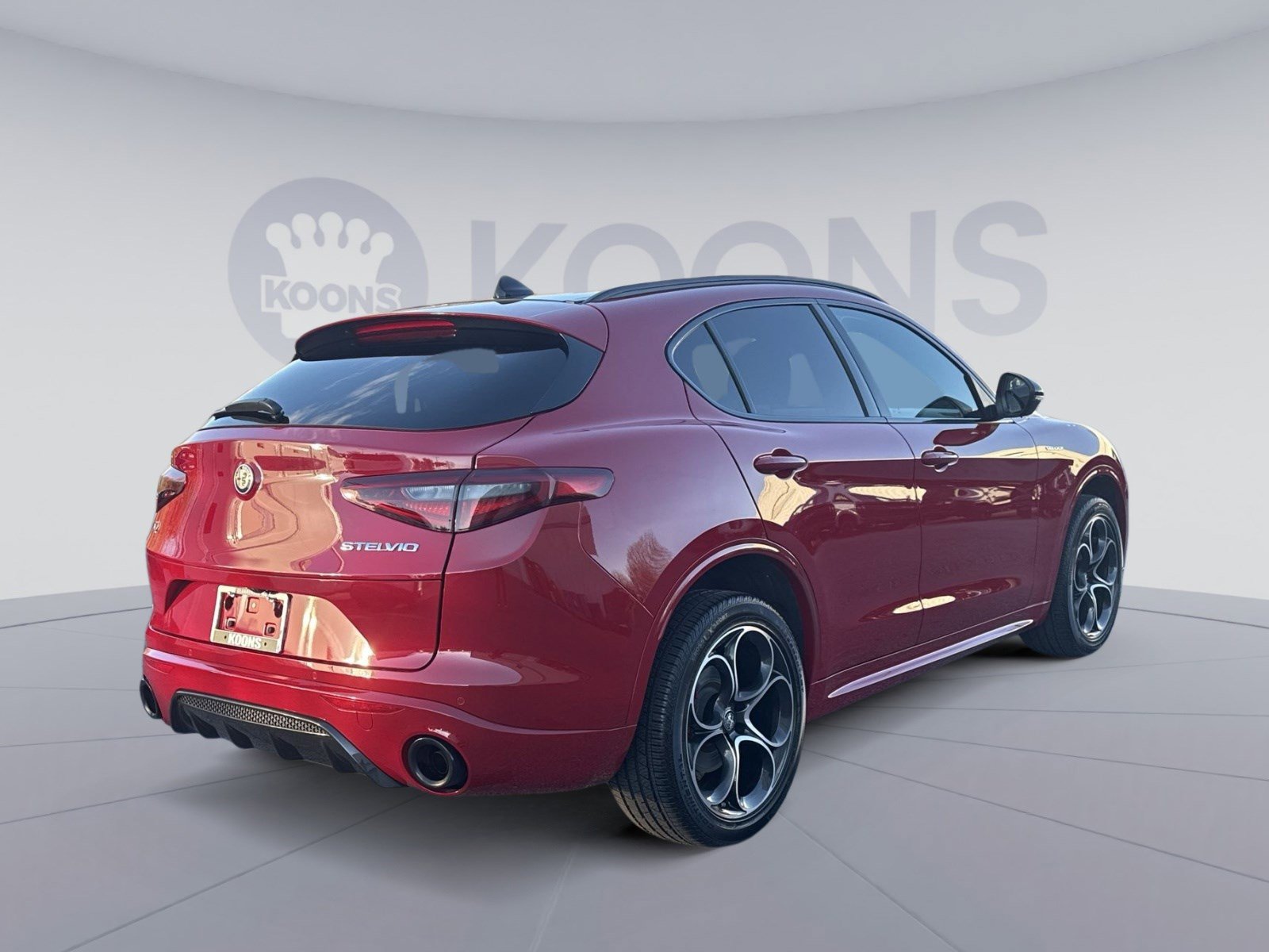 Used 2022 Alfa Romeo Stelvio Veloce image 7