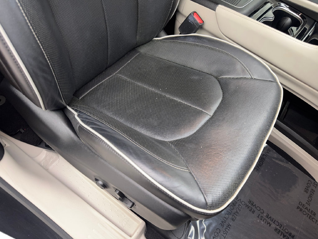 Used 2022 Chrysler Pacifica Limited FWD image 51
