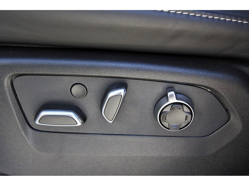 New 2026 Cadillac Escalade ESV Platinum Sport w/ LPO, ONYX Package image 23