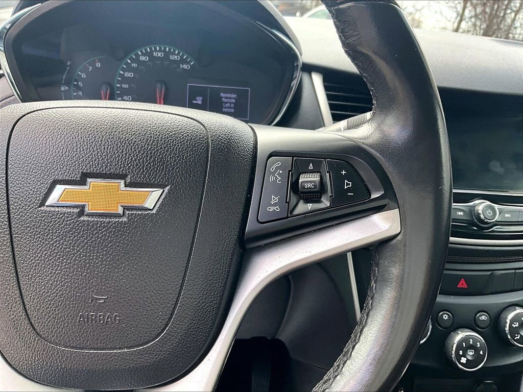 Used 2019 Chevrolet Trax LT w/ LT Convenience Package image 17