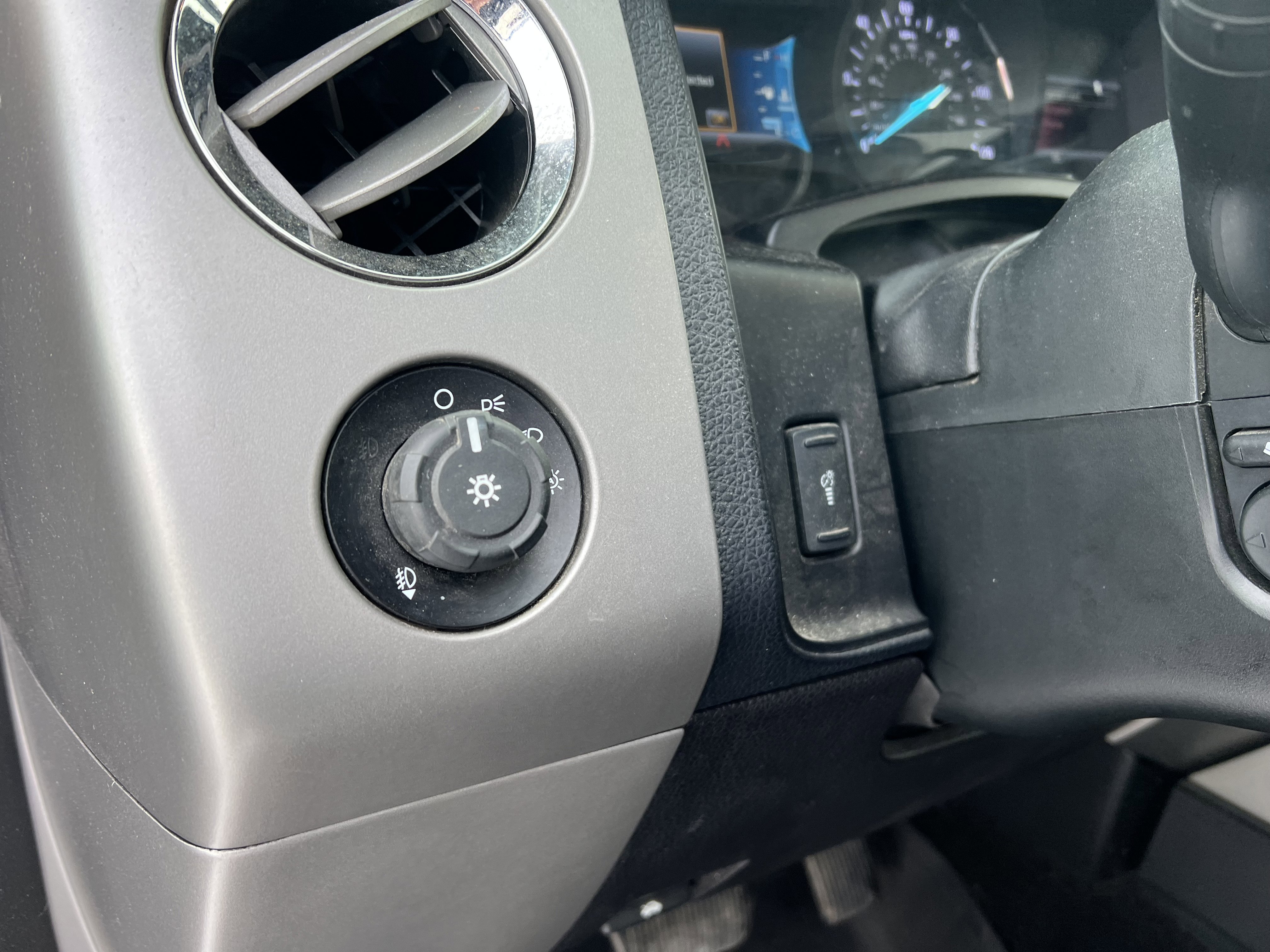 Used 2015 Ford Expedition EL Limited w/ Equipment Group 301A image 20