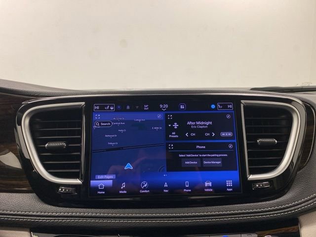Used 2024 Chrysler Pacifica Limited image 10