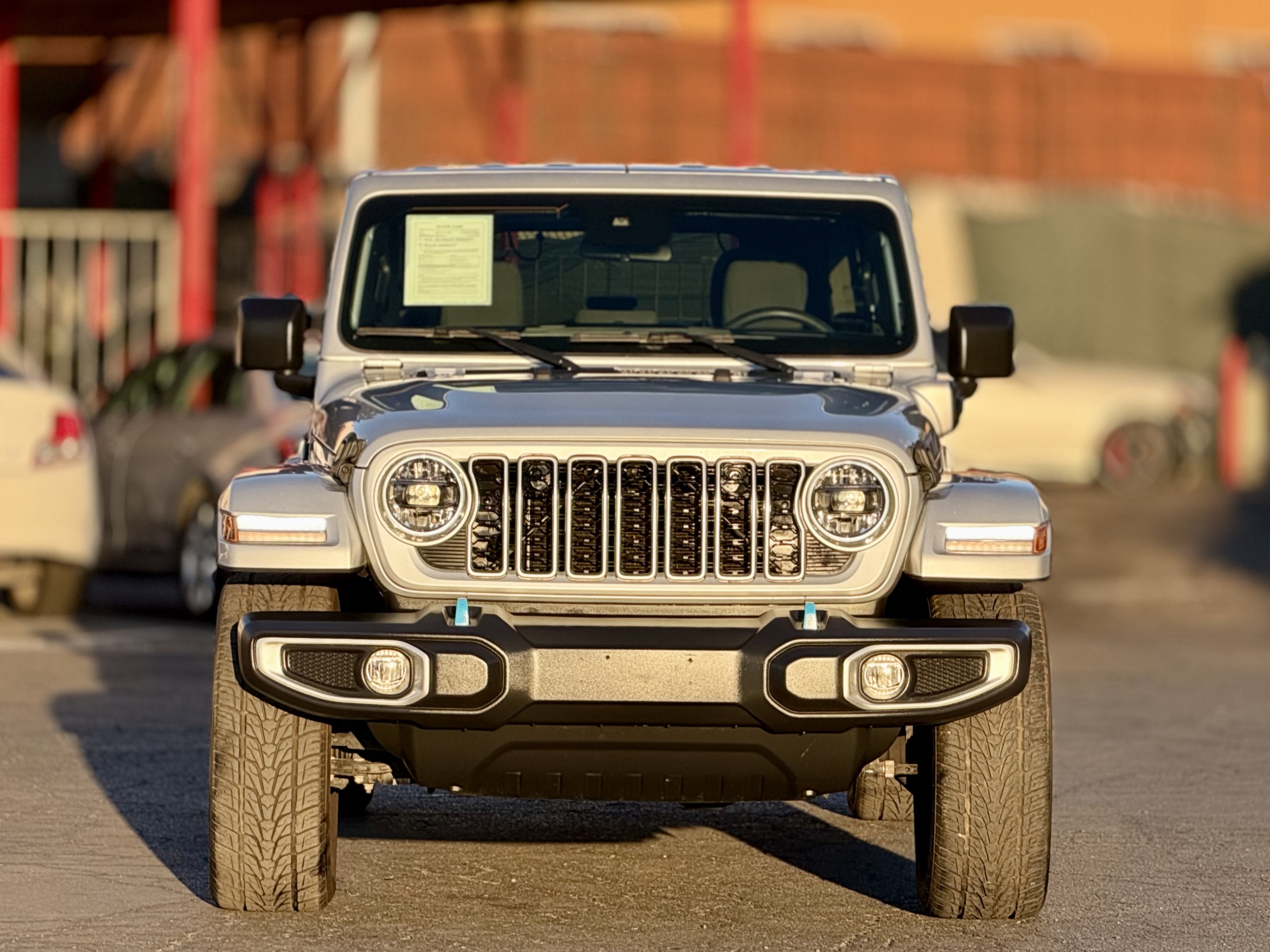 Used 2024 Jeep Wrangler Unlimited Sahara AWD/4WD image 2