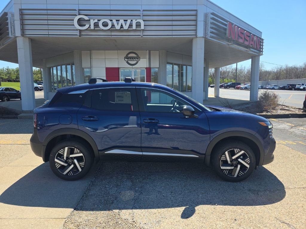 New 2026 Nissan Kicks SV image 2