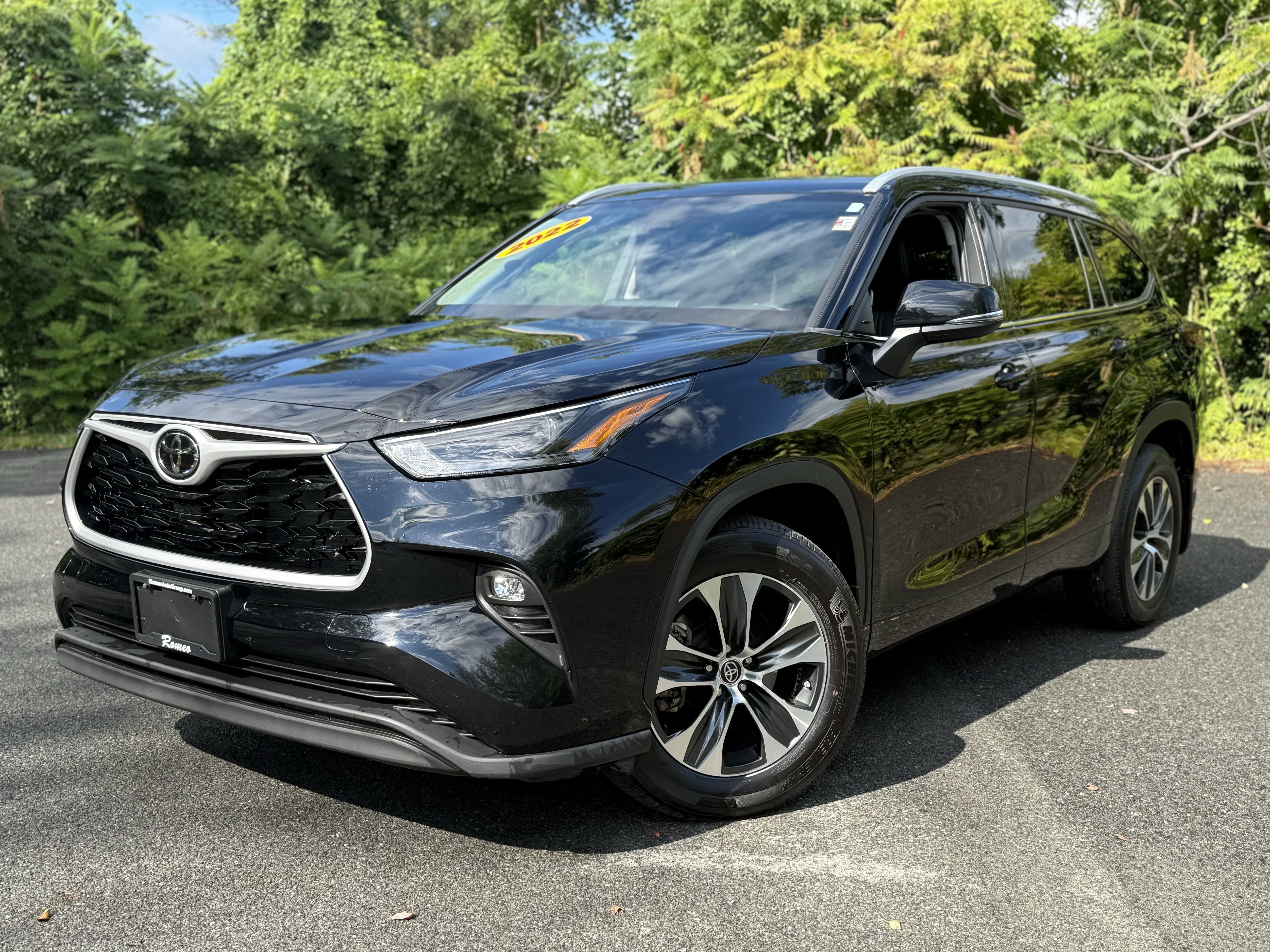 Used 2022 Toyota Highlander XLE