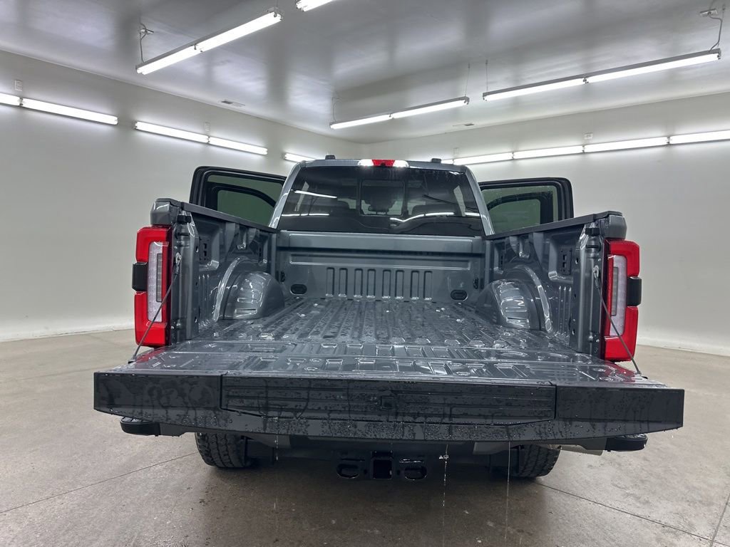 New 2026 Ford F350 Platinum w/ FX4 Off-Road Package image 23