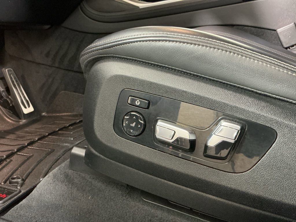 Certified 2022 BMW X7 M50i w/ Cold Weather Package AWD/4WD image 20
