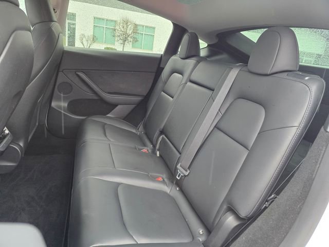 Used 2023 Tesla Model Y Long Range image 31