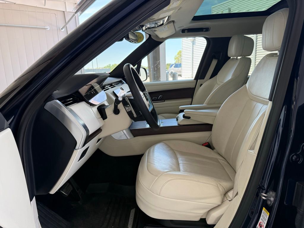 Certified 2023 Land Rover Range Rover Long Wheelbase SE image 26